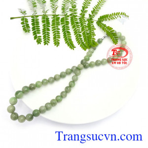 Ngọc cẩm thạch thiên nhiên, vẻ đẹp sang trọng cho người đeo