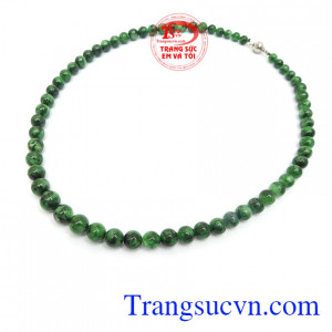 Chuỗi cổ ngọc cẩm thạch thịnh vượng là món quà ý nghĩa dành tặng các bà, các mẹ nhân dịp các ngày lễ