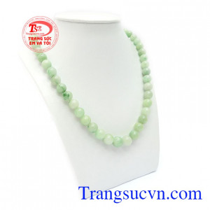 Chuỗi ngọc cẩm thạch thanh lịch là sản phẩm được các bà, các mẹ ưa thích
