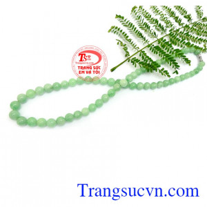 Chuỗi ngọc jadeite quý phái mang lại nhiều may mắn, tài lộc cho người đeo