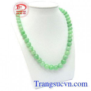 Chuỗi ngọc jadeite quý phái mang lại nhiều may mắn, tài lộc cho người đeo
