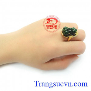 hẫn Vàng 14k Tỳ Hưu Phú Quý đeo quý hợp thời trang và phong thủy, tỳ hưu là linh vật có tác dụng chiêu tài lộc, may mắn, và bình an