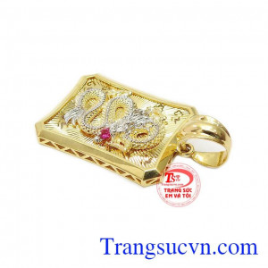 Mặt dây rồng đem lại cảm giác thành công, mạnh mẽ và đầy tự tin cho người dùng