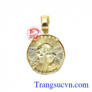 Sản phẩm chế tác từ vàng 10k, sáng bóng, bền đẹp