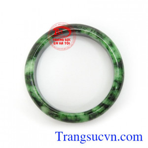 Vòng Tay Phỉ Thúy An Nhiên đeo hợp thời trang và phong thủy