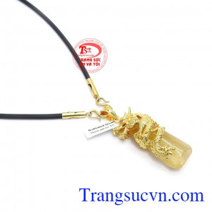 Mặt dây thạch anh tóc kết hợp bọc vàng hình rồng phù hợp phong thủy