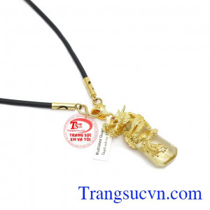 Thạch anh tóc thiên nhiên bọc rồng vàng hợp phong thủy 