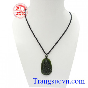 Phật bản mệnh tuổi mão ngọc nephrite là sản phẩm ngọc cẩm thạch thiên nhiên, được chế tác tỉ mỉ, sắc xảo