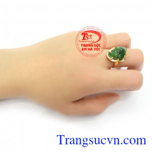 Nhẫn vàng Phỉ thúy thiên nhiên sang trọng