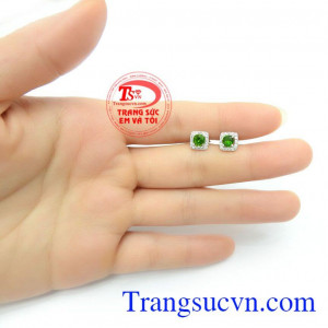 Hoa tai vàng trắng sang trọng tinh tế