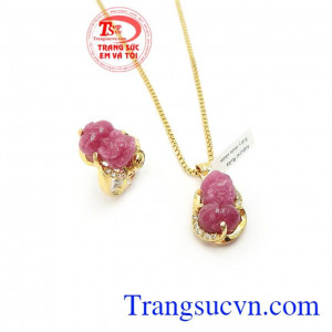 bộ trang sức Ruby sang trọng quý phái