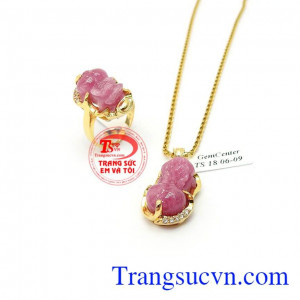 Bộ trang sức nữ phong thủy may mắn