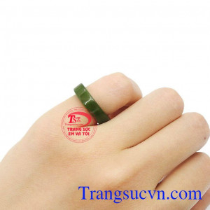 Nhân ngón út xinh xắn