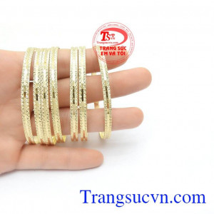 Vòng tuần vàng tây nhẹ nhàng tinh tế