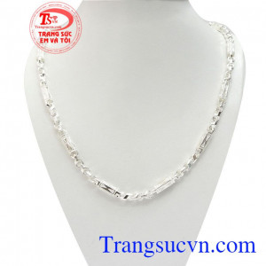 Dây Chuyền Nam Bạc Độc Đáo chế tác tinh xảo, mang lại sự đẳng cấp, mạnh mẽ và thời trang cho phái mạnh