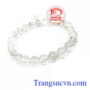 Chuỗi tay thạch anh mang ý nghĩa phong thủy mang lại may mắn, tài lộc cho người mệnh kim và thổ