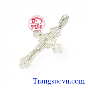 Mặt Dây Thánh Giá Bình An chế tác tinh xảo, đường nét tinh tế, mang thánh giá bên người sẽ mang lại nhiều bình an và may mắn