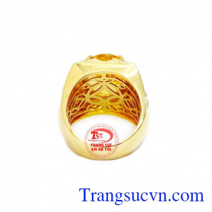 Nhẫn được thiết kế sang trọng và thuận tiện cho người sử dụng