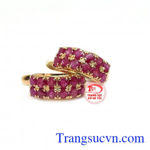 Hoa tai ruby quyến rũ