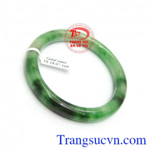 Vòng ngọc cẩm thạch phong thủy thiên nhiên màu sắc đẹp, chất lượng cao