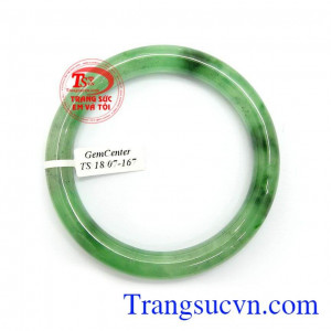 Vòng ngọc cẩm thạch phong thủy bình an
