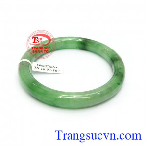 Chiếc vòng tay nữ cẩm thạch đem lại sự an tâm và làm giảm bớt lo lắng, mang lại tài lộc, may mắn và bình an cho người đeo