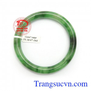 Vòng tay nữ ngọc hợp phong thủy