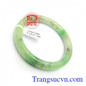 Vòng ngọc cẩm thạch giá tốt