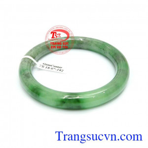 Vòng tay ngọc vân sáng đẹp ngọc thiên nhiên cao cấp