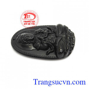 Phật bản mệnh người tuổi mùi và thân là vị phật “Như Lai Đại Nhật” vị phật đại diện cho trí tuệ Phật giáo tối cao, ngài giống như mặt trời, ban các loại công đức cho chúng sinh một cách vô tư