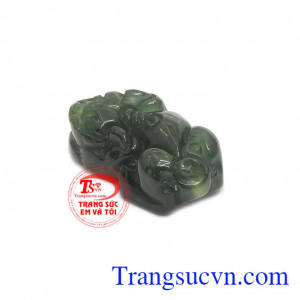 Tỳ hưu được chạm khắc tinh tế tới từng chi tiết