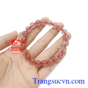Chuỗi tay thạch anh dâu hợp phong thủy