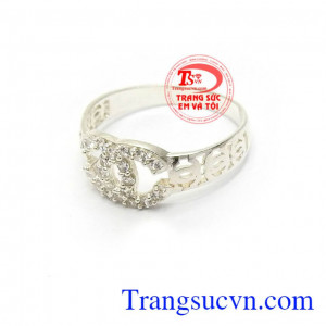 Phù hợp làm quà tặng cho người yêu thương trong những dịp ý nghĩa.