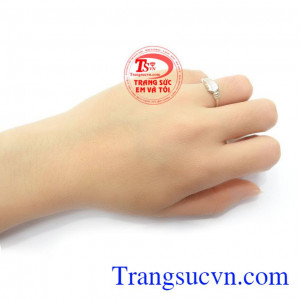 Nhẫn nữ bạc thời trang phong cách