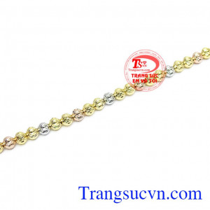 Sự kết hợp hoàn hảo của vàng hồng, vàng trắng và vàng màu