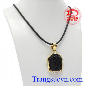 Mặt dây được chế tác từ đá obsidian và bọc vàng tây 10k