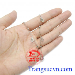 Lắc Chân Vàng Trắng Xinh Xắn