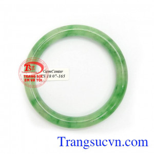 Vòng phỉ thúy thiên nhiên