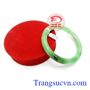 Vòng Tay Ngọc Phỉ Thúy An Nhiên là món quà tuyệt vời cho người yêu thương