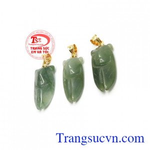 Đặc biệt đối với học sinh, sinh viên, người đang đi học, đeo ngọc thiền trên người có thể làm cho tinh thần phấn chấn, gia tăng ý chí, sự chăm chỉ và phấn đấu để đạt vị trí cao, và có chí hướng trong học tập, nghiên cứu, không ngừng tiến bộ. Mặt Ngọc Thiề