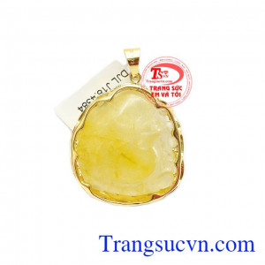 Thạch anh tóc thiên nhiên có màu vàng phù hợp với người mệnh Kim, mệnh Thủy