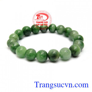 Chuỗi ngọc jadeite may mắn là sản phẩm ngọc cẩm thạch thiên nhiên