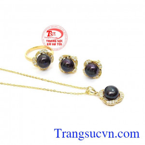 Thiết kế sang trọng, tinh tế cho phái nữ luôn xinh đẹp và quyến rũ