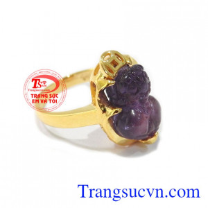 Nhẫn nữ tỳ hưu chiêu tài lộc