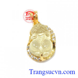 Mặt dây tỳ hưu thạch anh vàng là sản phẩm thạch anh vàng thiên nhiên