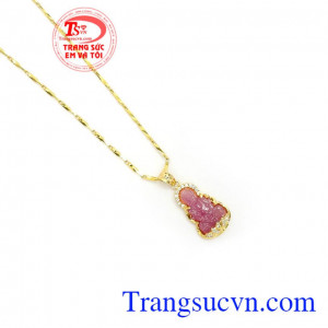 Mặt Phật Quan Âm An Nhiên Ruby bọc vàng 10k phong thủy bình an