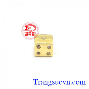 Mặt Dây Vàng Nữ Độc Đáo tinh xảo và thời trang