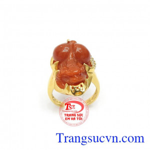 Nhẫn Nữ Tỳ Hưu Thịnh Vượng chạm khắc tinh xảo độc đáo, đeo hợp thời trang và phong thủy