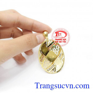 Sản phẩm chế tác từ vàng 18k