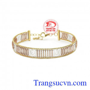 Vòng tay Italy sang trọng được chế tác từ vàng 18k.